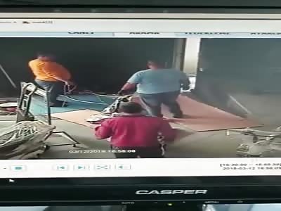 Accident Caught in CCTV Camera - Live CCTV Video(17)