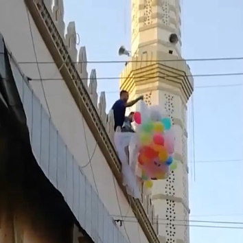 A Young Man Fell from the Top of a Mosque While Throwing Balloons at Worshipers In Sohag