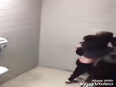 Stupid bitches fighting in the bathroom