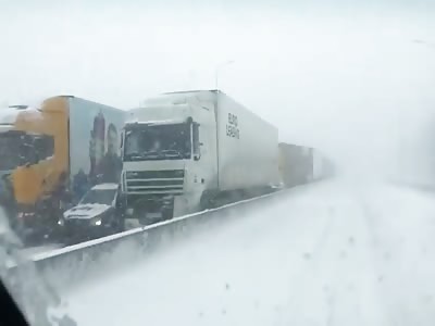 Chaos On Russian Roads Due To Snow