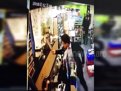 Man attacks shop assistant with knife