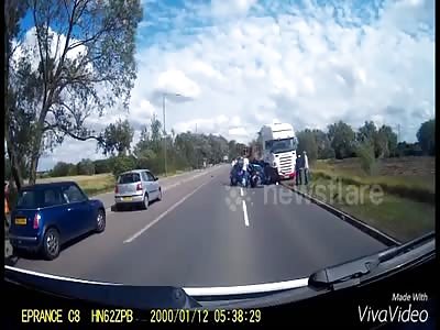 Car crash between lorry and car