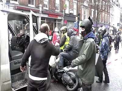Brawl breaks out after Deliveroo riders block traffic when protesting