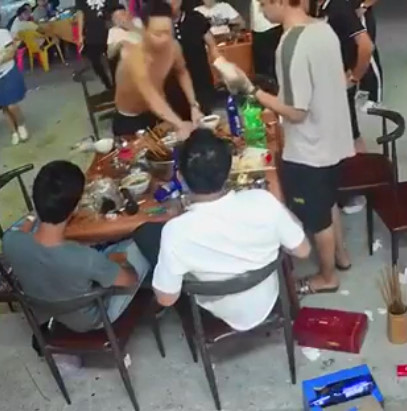 Drunk Dude Gets Well Deserved Beating