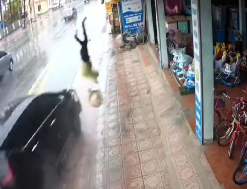 Electric Scooter Rider Wrecked By Speeding Car