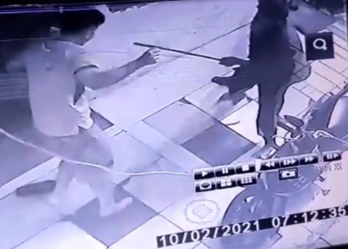 Homeless Man Beats Shop Owner To Death