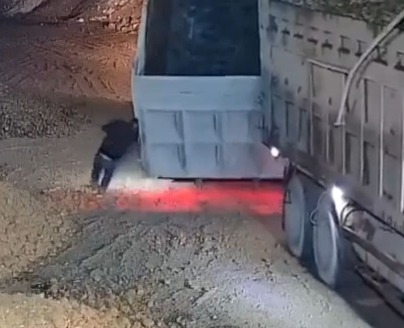 Instant Death For Truck Driver