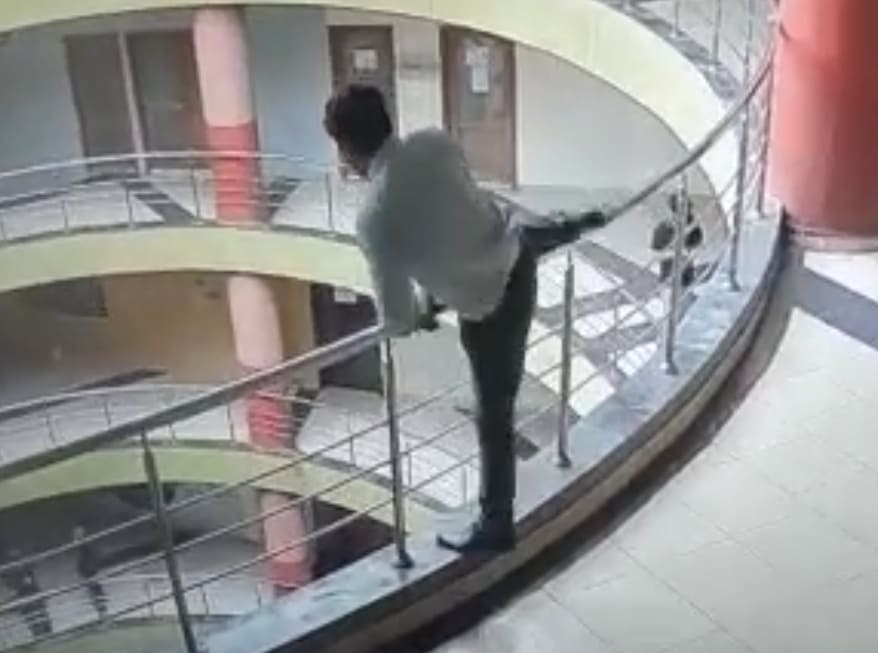 Depressed Guy Leaps From 8th Story Floor