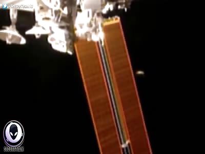 ALIEN Disc Caught On Space Station Live Feed