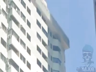 suicide man jumping from a building in Brazil (full video)