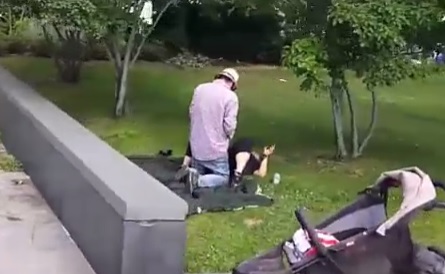 Disgusting Couple Try And Bang One Out In A Public Park