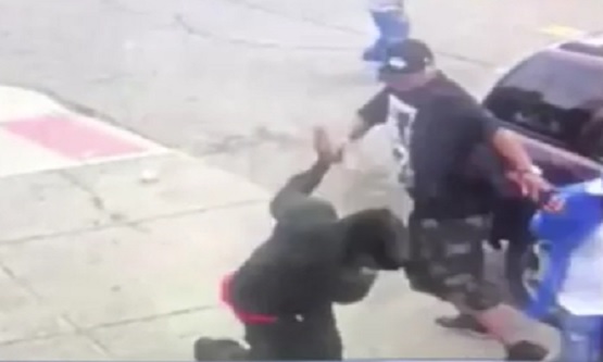 Man Kills Robber in Detroit with a Sweet Matrix Move