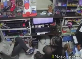 14-Year-Old Girl Beats Robbers with a Machete.!