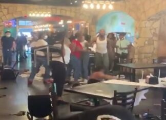 Massive Brawl Breaks out at Olive Garden in Mississippi.