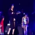 LATIN SINGER LAURA PAUSINI HAS A WARDROBE MALFUNCTION AND SHOWS HER PUSSY [3:09]