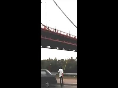 Elderly Man Tired of His Life Commits Suicide Jumping from bridge 