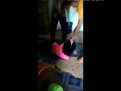 Brutal Bullying Caught on Camera Girl is Beaten Badly While She Cries