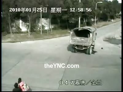 Brutal Death: Motorcycle Rider dies Instantly in basic Decapitation hitting Truck (watch slow motion)