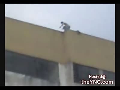 Man jumps to his Death in Santo Domingo