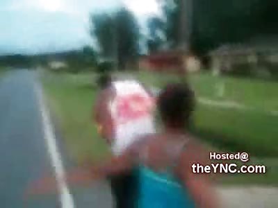 BRUTAL: Alone and Cowering Black Girl gets Jumped by 4 Females...and loses her Weave