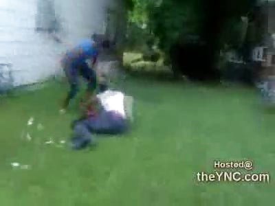 Girl on the Phone gets a Violent Beatdown out of Nowhere