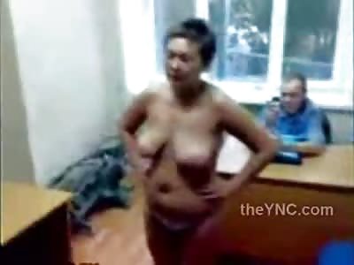 Drunk Naked Russian Woman is Mocked by Police at the Station