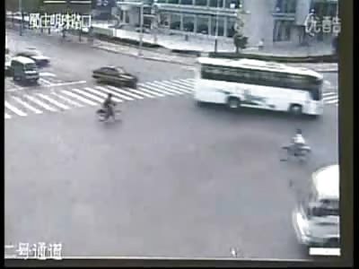 WATCH: 2 Bicyclists Vaporized by Speeding Motorcyclist on Street (Fatal)