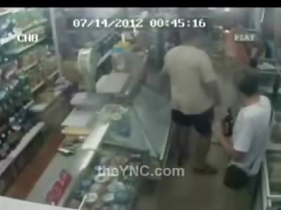BEATEN TO DEATH: Man in Peach Shirt Dies from Blows to the Head in a Meaningless Fight in Store