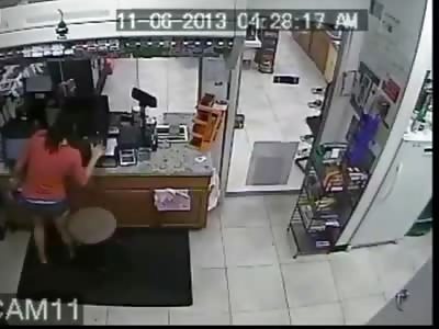 Very Cute Thief vs. Obese Store Clerk in Epic Hilarious Battle 