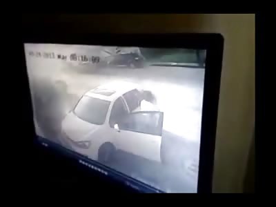 Man is Shot in his Driveway, Dies a Very Slow and Painful Death on Security Camera
