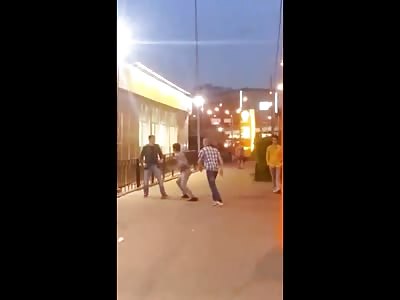 Brutal Beating and Robbery Caught on Camera
