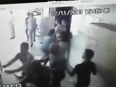 Poor Woman is Murdered by Angry Ex as Crowd of 20 People do Nothing to Help
