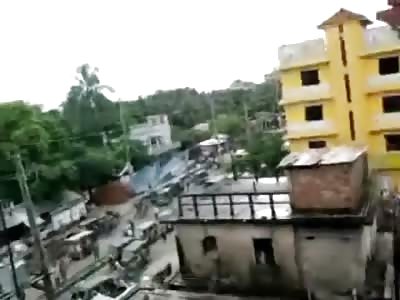 Woman lets Go from Rooftop to Fall to Her Death