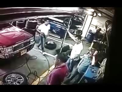 Thief Attempting to Rob the WRONG Mechanics is Shot Dead Instantly 