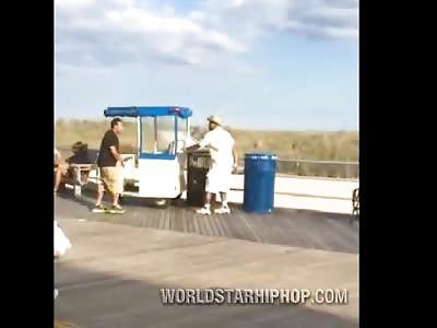 Aggressive Bully Gets Knocked the Fuck out with One Punch by Street Vendor