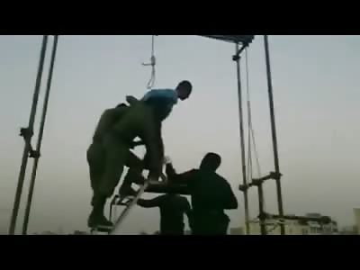 Iranian Man Publicly Executed by Hanging
