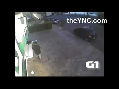 The Horrifying Moment a Psycho Slices a Homeless Mans Throat and Casually Walks Away as He Bleeds Out
