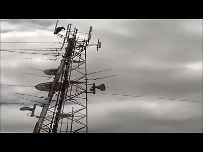 Suicide: Man Jumps from Cellphone Tower in Front of a Shocked Crowd