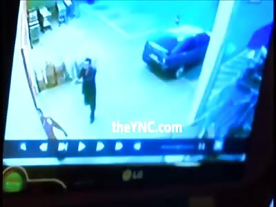 Security Guard is Killed With a Shot To the Head During a Robbery at Supermarket