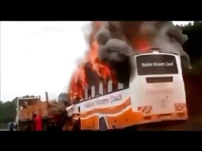 Entire Bus Full of People catches Fire before the Passengers Can Get Out 