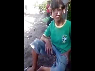 SHOCKING: Absolutely Shocking Video Shows Kid Trying to Sell a Gun Being Executed Point Blank (Translation in Description)