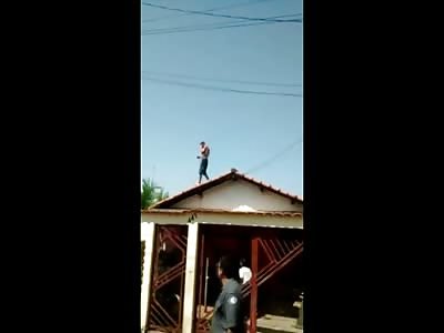 Clever Man Escapes Police in Epic Fashion