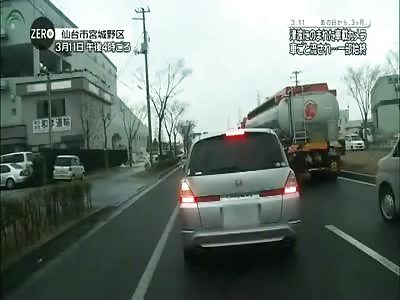 Dashcam Footage Of 2011 Japanese Tsunami