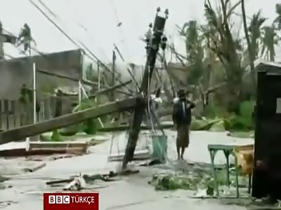 Philippines 'apocalyptic landscape' ( Typhoon Haiyan )