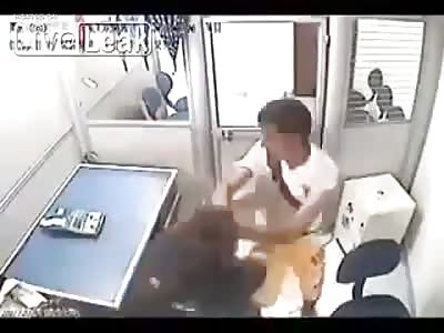 THIEF GET BEATEN BY LOTS OF WOMAN