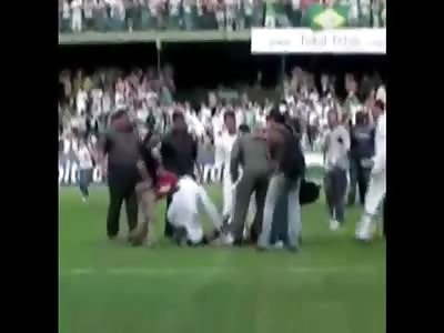 *BRAZIL* Soccer Hooligans BEAT THE S* OUT of a rival (Referees also got beaten and 1 guy was shot in the head)