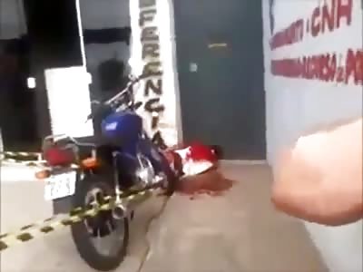 *BRAZIL* Failed cargo truck robber bleeds out and agonizes on his last moments (SHOT by police in the MOUTH and CHEST)