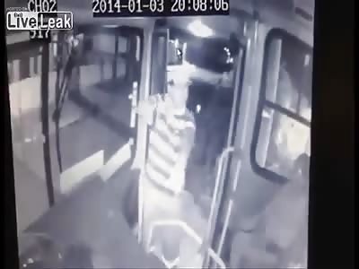 Stranger assault bus in Brasil
