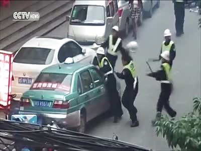 FOUR OFFICERS INJURED AS COPS CHASE RUNAWAY DRIVER IN CHINA
