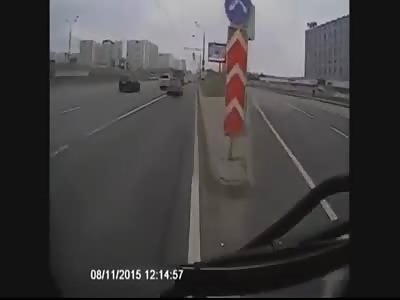 AMAZING VIDEO OF BRUTAL BUS ACCIDENT